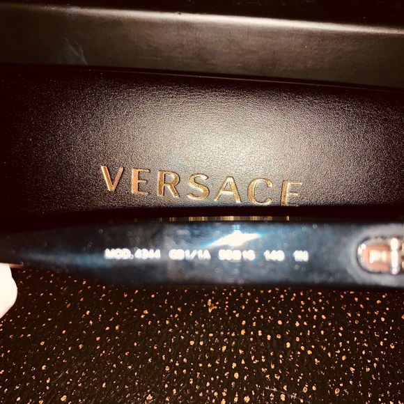 Brand new authentic Versace sunglasses 😎